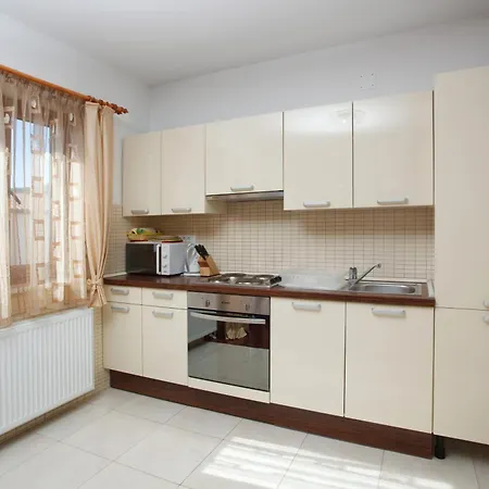 Apartamento - Mare Tisno