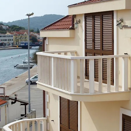 Apartamento - Mare Tisno