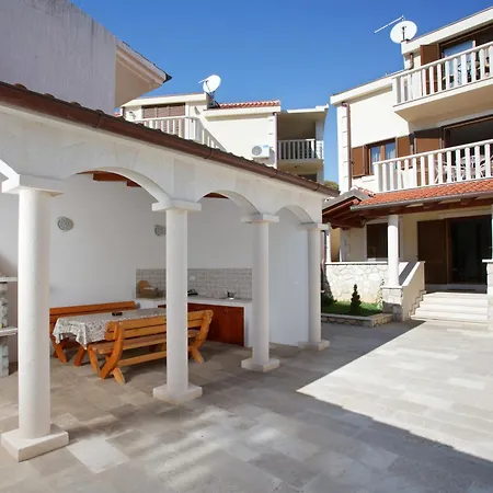 Apartamento - Mare Tisno