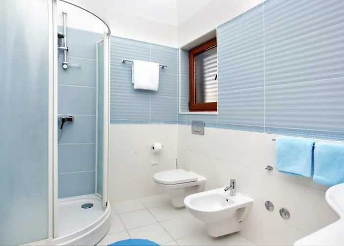 - Mare Апартаменты *