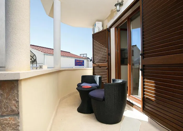 - Mare Апартаменты *